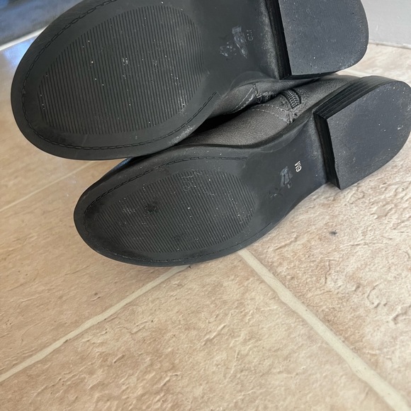 =FABULOUS! G BY GUESS Gray Boots Sz 6M= - Picture 6 of 6